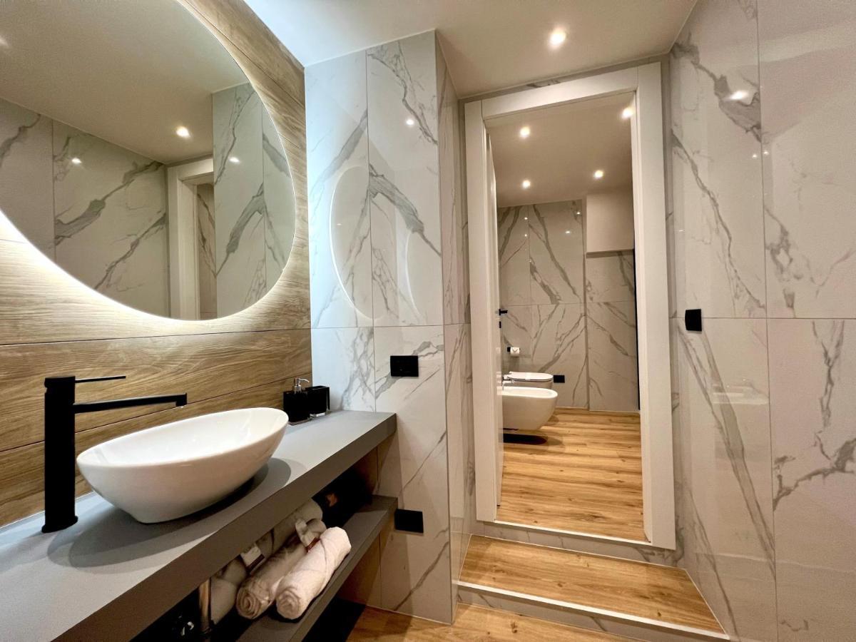 Prestige Duomo Apartment - Lake Côme Extérieur photo